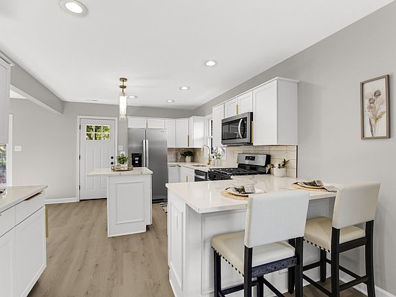 3rd image of 2687 W 60th Dr