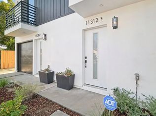 11312 Martha St, North Hollywood, CA 91601
