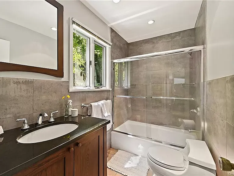 140 Batten Rd — Photo 20