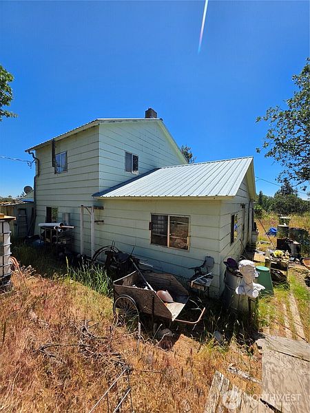 4th image of 130 Briggs Lane