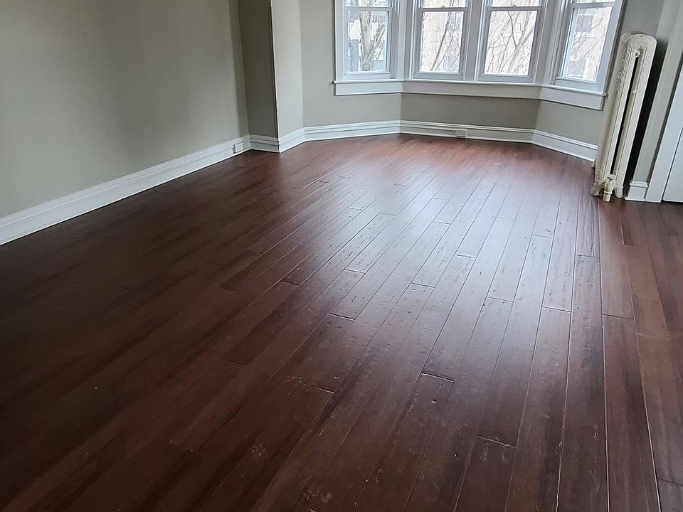 Spacious Living Area overlooking N. New Street