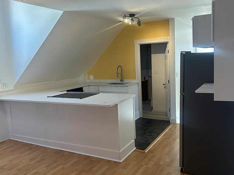 5 Houlton St #3 — Photo 11