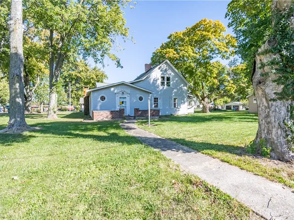 427 W Washington St, Maroa, IL 61756