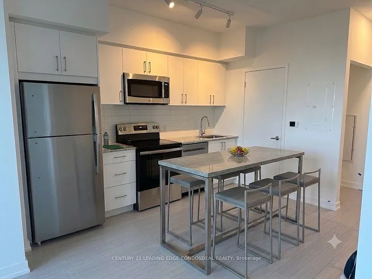 4010 Eglinton Ave W #920 — Photo 5