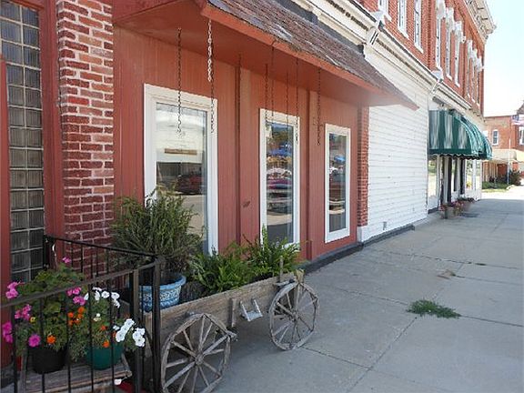 4th image of 601 State St