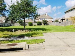 14002 Savannah Landing Ln, Rosharon, TX 77583