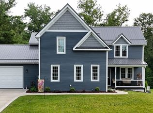 138 S Cherry St, Gnadenhutten, OH 44629
