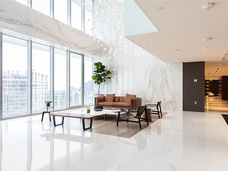 300 Biscayne Blvd #2605 — Photo 5