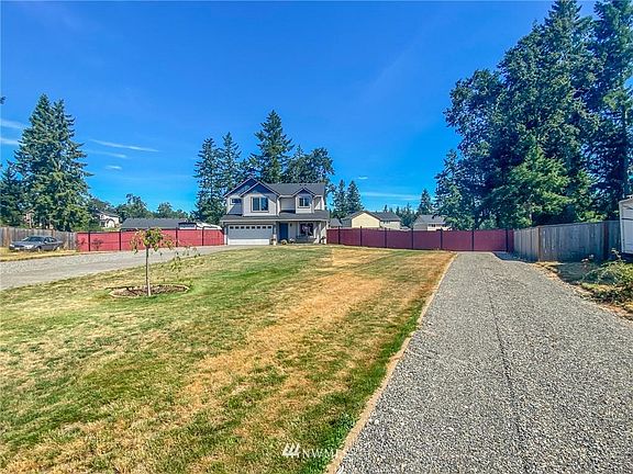 2nd image of 113 Lillian Ln SE