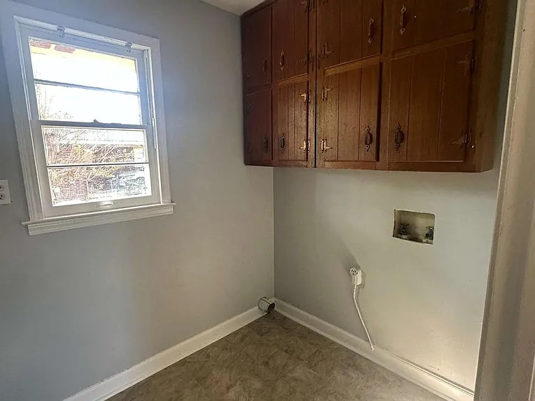1809 Stratford Arms Dr — Photo 16