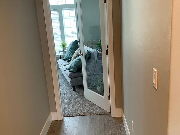 4th image of 6874 W 31st Ave