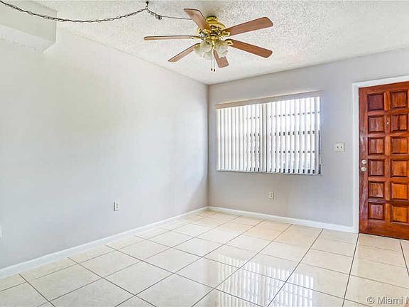 3rd image of 2325 W 66th Pl #204