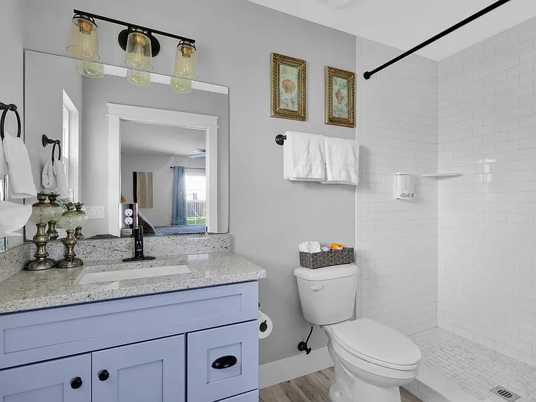 228 Ocean Blvd — Photo 4