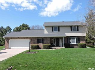 308 E Eller Dr, East Peoria, IL