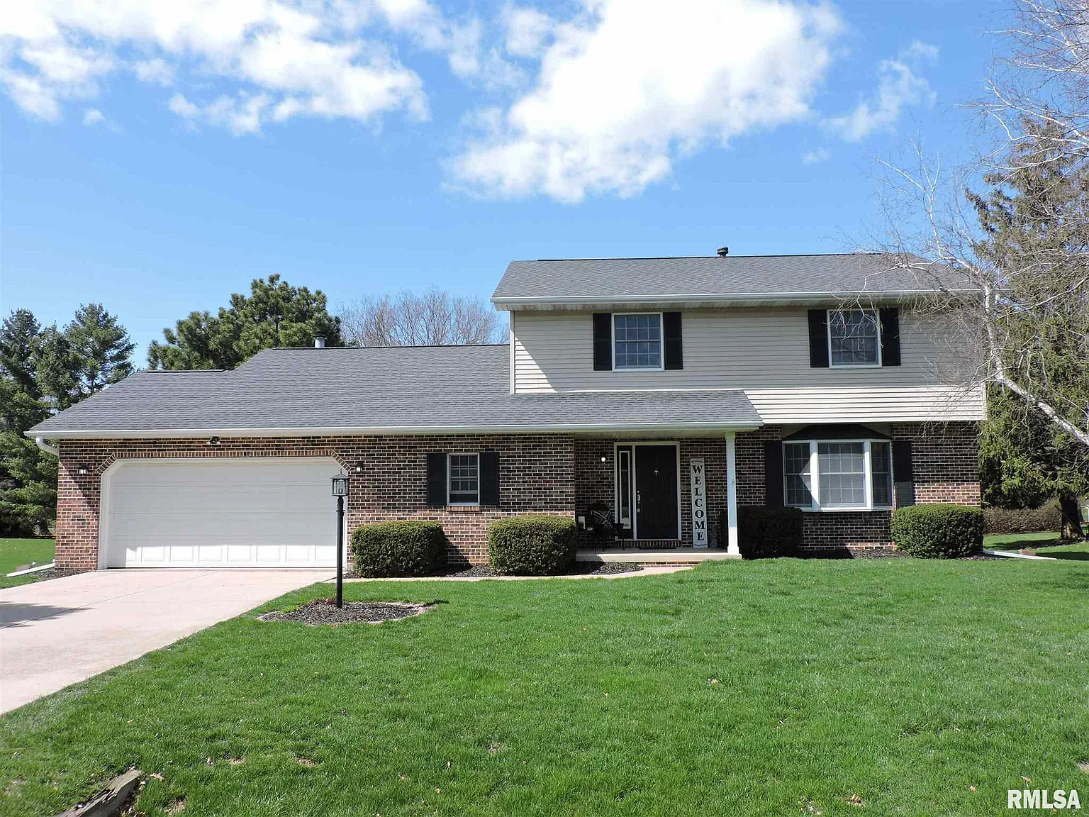 308 E Eller Dr photo 1