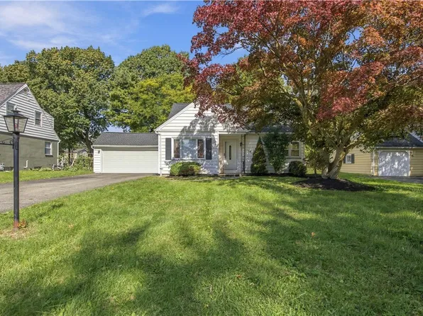26 Lynda Ln, Rochester, NY 14624