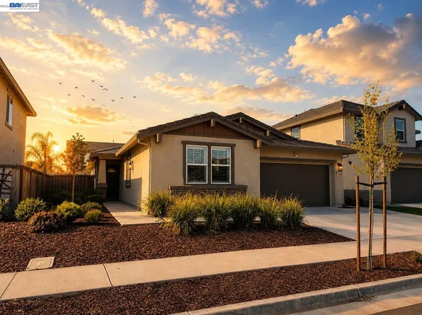 1018 Shearwater Rd, Lathrop, CA 95330