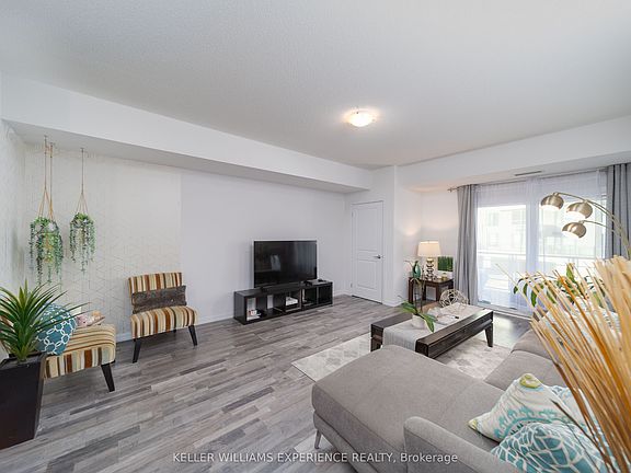4th image of 302 Essa Rd #113