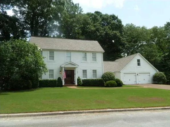 2142 Hickory Hills Rd, Florence, AL 35630