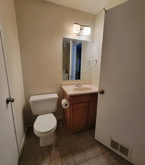 395 Van Dyke St — Photo 19