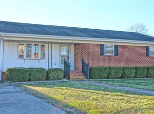 39 Victor St, Hampton, VA 23669