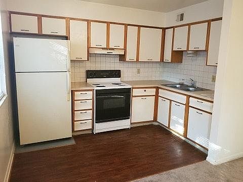 3rd image of 1507 W College St APT A