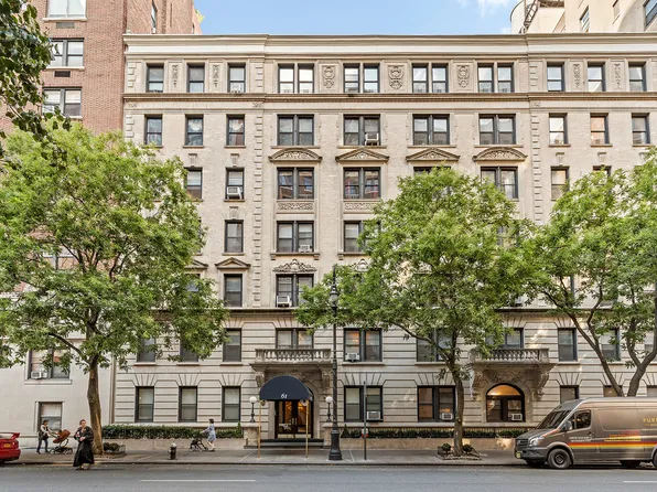 61 East 86th Street image 8 of 10