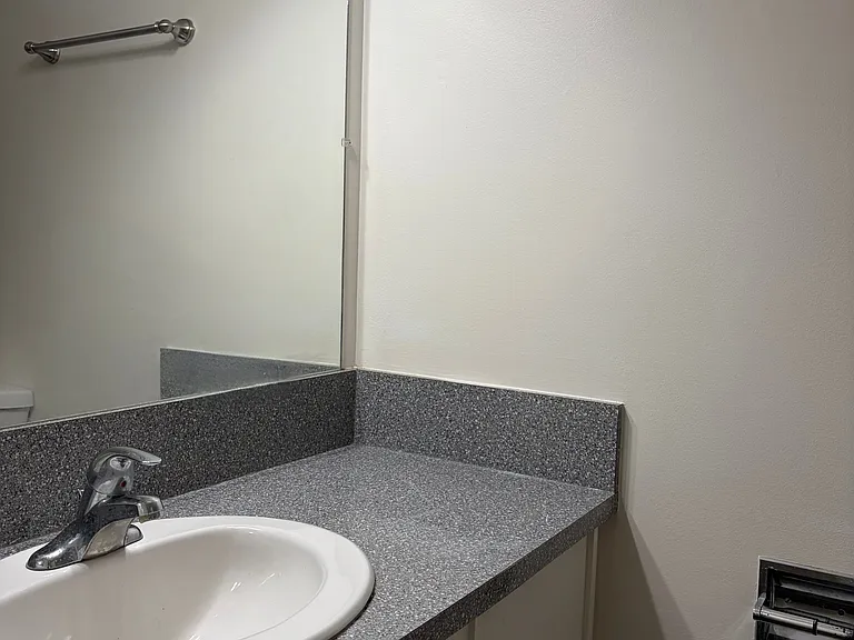 627 23rd Ave SW #203 — Photo 5