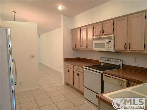 4th image of 7728 Stirling Bridge Blvd N