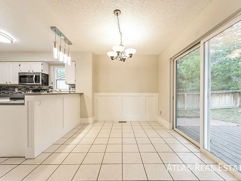 11513 Wray Ct — Photo 4