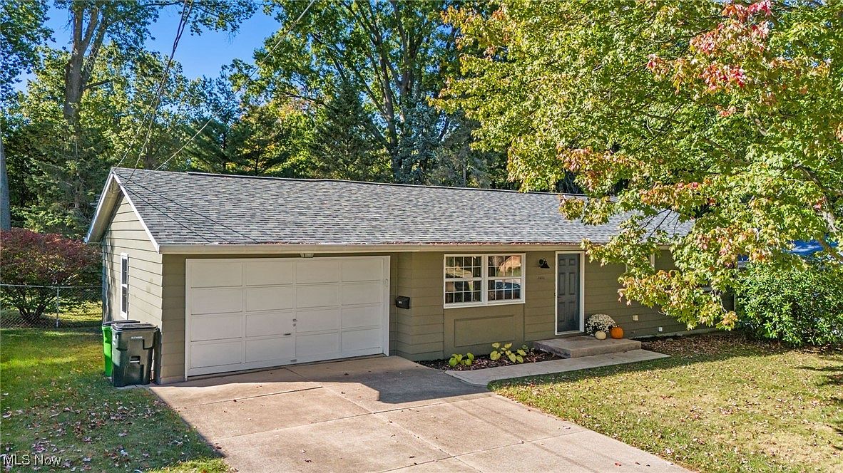 3682 Vira Rd, Stow, OH 44224 | Zillow