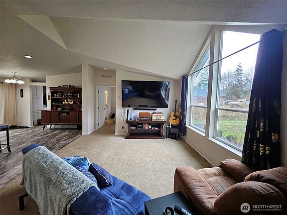 2nd image of 30 Foothill Drive