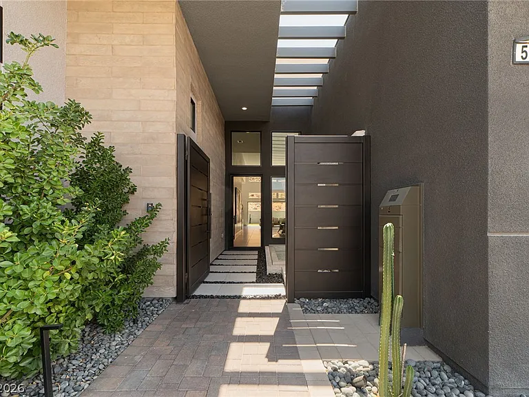 5201 Peak Climb Dr — Photo 46