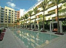 F1124021_201_12