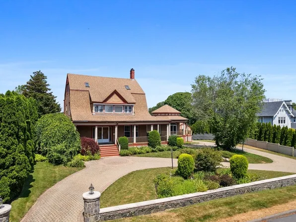 372 Ocean Ave, Marblehead, MA 01945