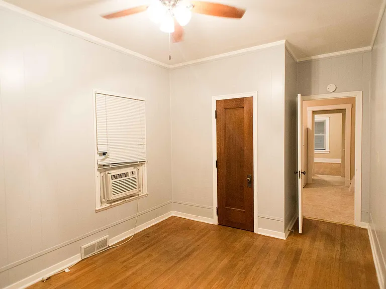 1240 Broadway N #2 — Photo 3