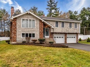 891 Manchester Rd, Glastonbury, CT 06033