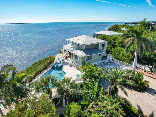 1176 Thatch Ln, Cudjoe Key, FL 33042