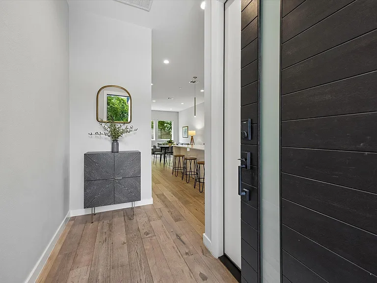 2108 Tillery St #9 — Photo 3