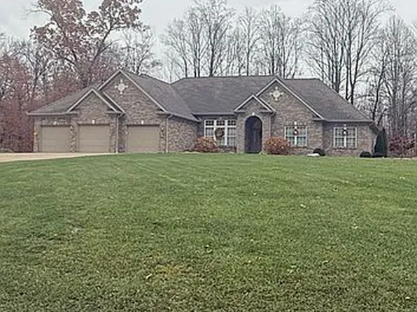 770 Pinewood Dr, Bedford, IN 47421