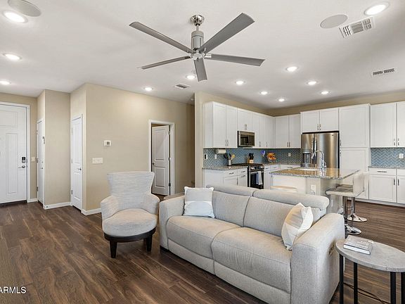 3rd image of 2762 S Comanche Drive