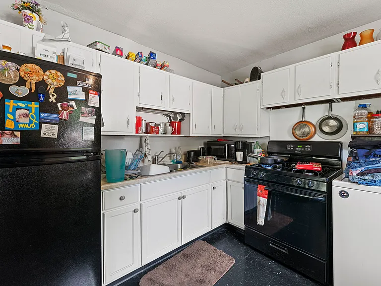 1857 E 39th St #1 — Photo 5