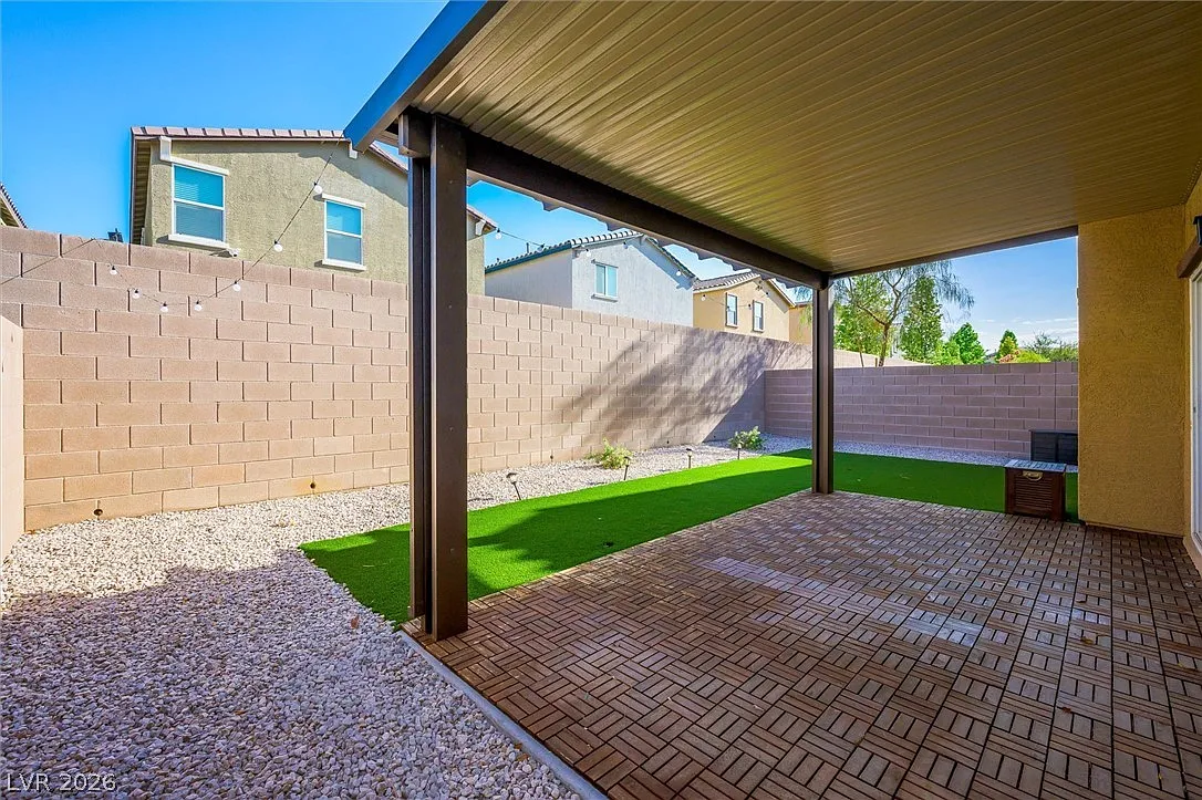 5 bed, 3.0 bath, 2643 sqft, $2,800 — Photo 3