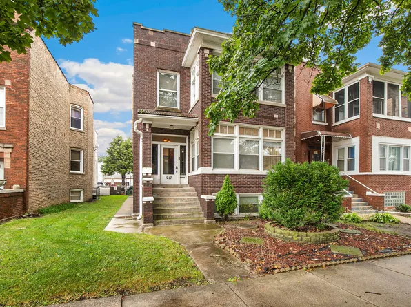 1217 S Austin Blvd, Cicero, IL 60804
