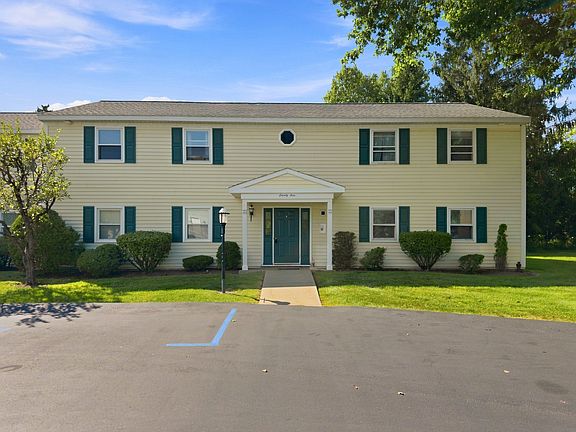 2nd image of 195 Cedarview Ln