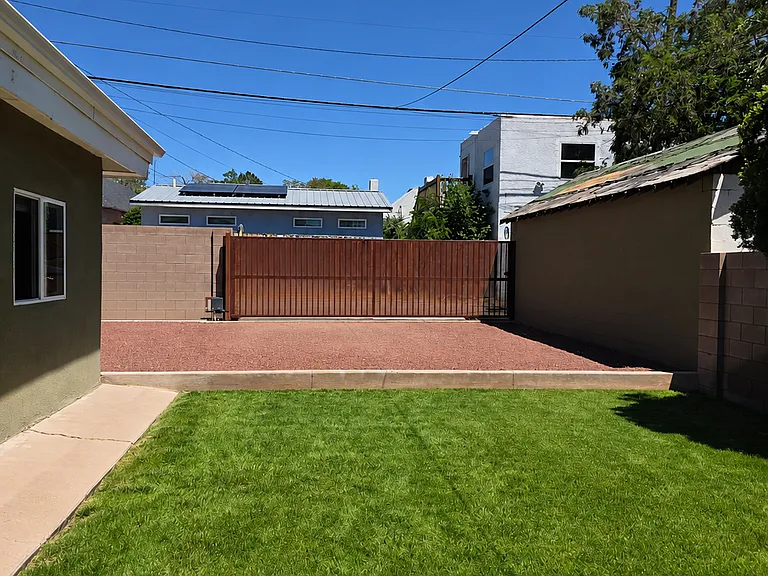 716 Arno St SE #B — Photo 3