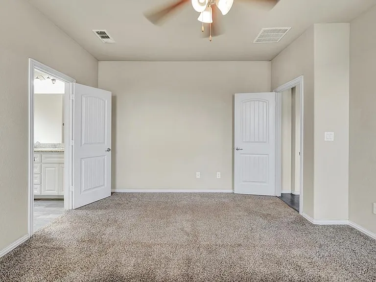 6711 Hall Of Fame Blvd — Photo 16