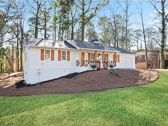 2nd image of 626 Reed Rd SE