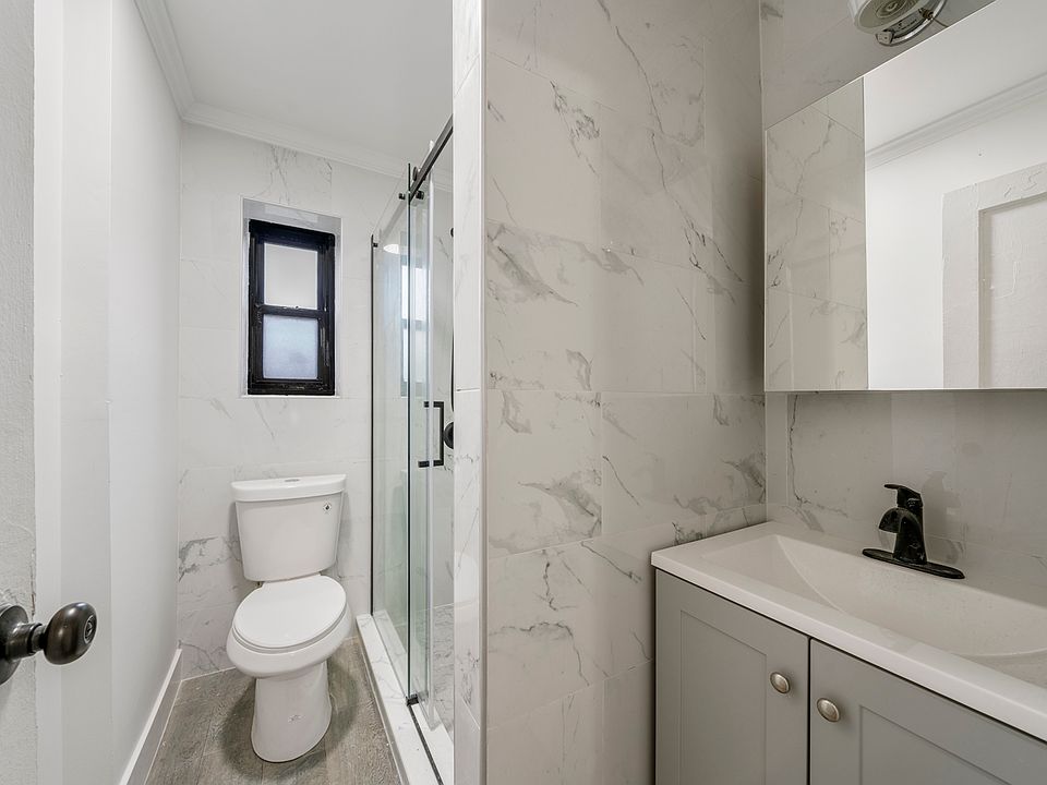 1st image of 2335 Hudson Ter APT A7