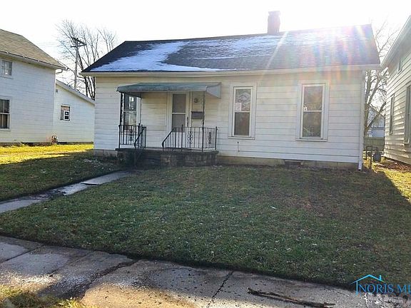 5th image of 327 College Ave